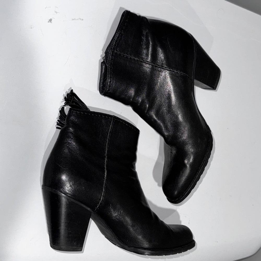 Stuart Weitzman Black Leather Tassel Side Zip Ankle Booties Block Heel Size 7 - Picture 10 of 12